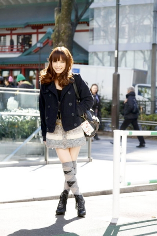 ถุงเท้ายาวรับหน้าหนาวของสาวญี่ปุ่น